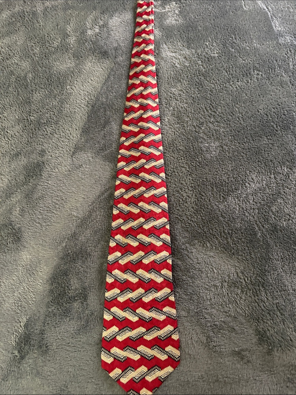 Liz Claiborne Red Geometric Zigzag Men's Tie